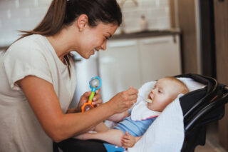 Túl korán szeretnél tápszerre váltani? Itt az igazság, amit minden szülőnek tudnia kell